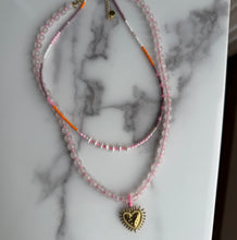 Cargar imagen en el visor de la galería, COLLAR PIEDRA ROSADA CORAZÓN