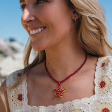 Cargar imagen en el visor de la galería, COLLAR PIEDRA ROJA ESTRELLA ROJA