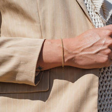 Cargar imagen en el visor de la galería, PULSERA BAÑADA EN ORO BOLITAS