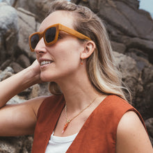 Cargar imagen en el visor de la galería, ARGOLLAS GOLD PIEDRA NARANJA
