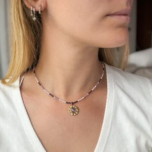Cargar imagen en el visor de la galería, COLLAR MOSTACILLAS BRUMA LAVANDA COLGANTE