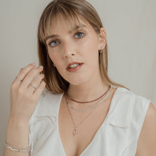 Cargar imagen en el visor de la galería, CHOKER PLATA GRANATE