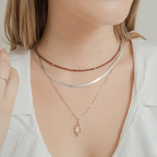 Cargar imagen en el visor de la galería, CHOKER PLATA GRANATE