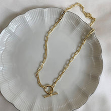 Cargar imagen en el visor de la galería, COLLAR GOLD CADENA BROCHE PALITO