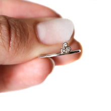 Cargar imagen en el visor de la galería, ANILLO PLATA 3 ZIRCONES - Piedra Marina