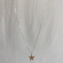 Cargar imagen en el visor de la galería, COLLAR PLATA BALLS ESTRELLA LISA