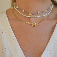 Cargar imagen en el visor de la galería, COLLAR MOSTACILLAS LILAS FLORES
