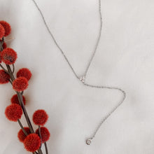 Cargar imagen en el visor de la galería, CASCADA PLATA FLOR