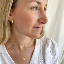 Cargar imagen en el visor de la galería, COLLAR GOLD FLOR ZIRCON