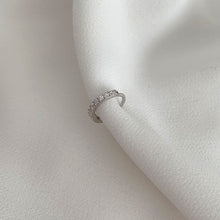 Cargar imagen en el visor de la galería, ARGOLLA ZIRCÓN PLATA