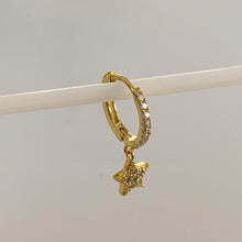 Cargar imagen en el visor de la galería, ARGOLLA ESTRELLA ZIRCÓN ORO - Piedra Marina
