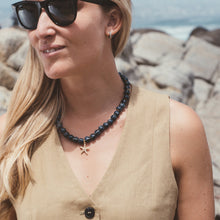 Cargar imagen en el visor de la galería, COLLAR CERAMICA AZUL ESTRELLA DORADA
