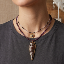 Cargar imagen en el visor de la galería, COLLAR PIEDRA MORADA FLECHA MORADA
