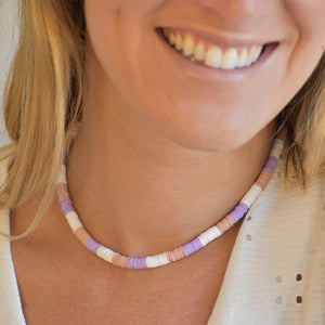 COLLAR MOSTACILLAS LILA NARANJO