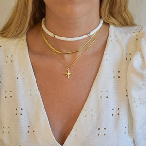 COLLAR MOSTACILLAS BLANCAS COLORES