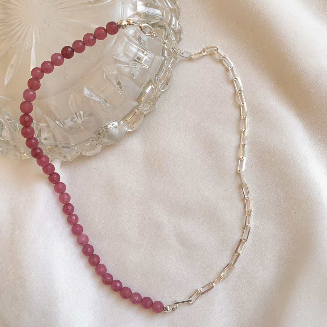COLLAR PIEDRAS ROSADAS