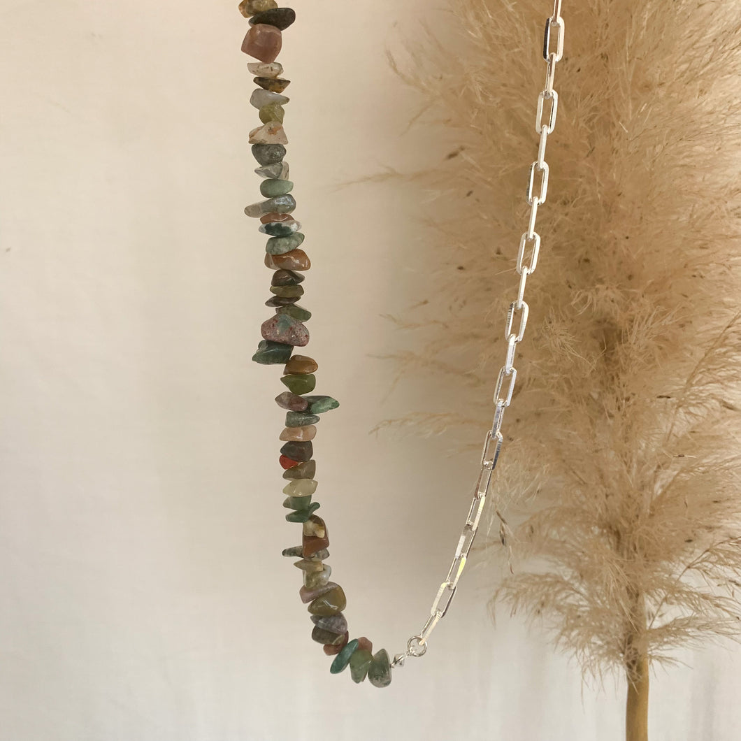 COLLAR PIEDRAS VERDES