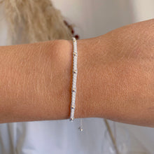 Cargar imagen en el visor de la galería, PULSERA MIYUKI 1 BLANCA
